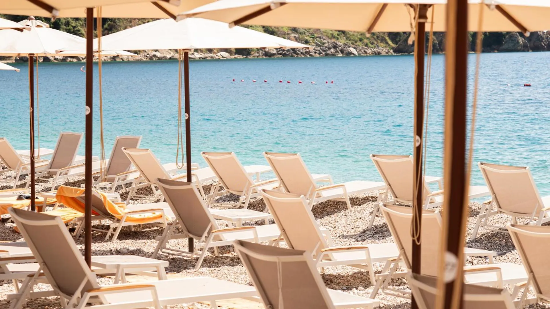Nia Boutique Hotel By Rapo'S Resort Himare